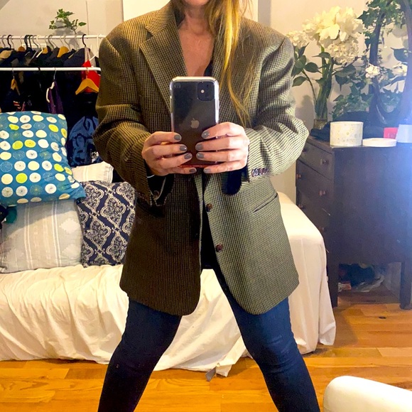 CHAPS/RALPH LAUREN Stolen from the men’s closet. Lightweight silk & wool. Beaut! - Picture 10 of 13